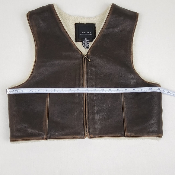 The Limited Brown Leather Sherpa Zip Up Vest. Medium - Picture 7 of 9